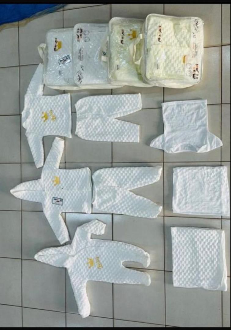 Miniature Vêtements bébé 