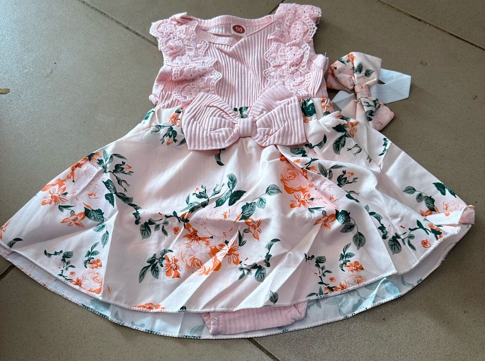 Miniature Grenouillère type fille 